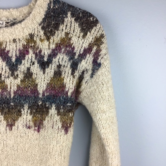 Wearing Your ❤️ On Your Sleeve Sweater - Picture 4 of 8